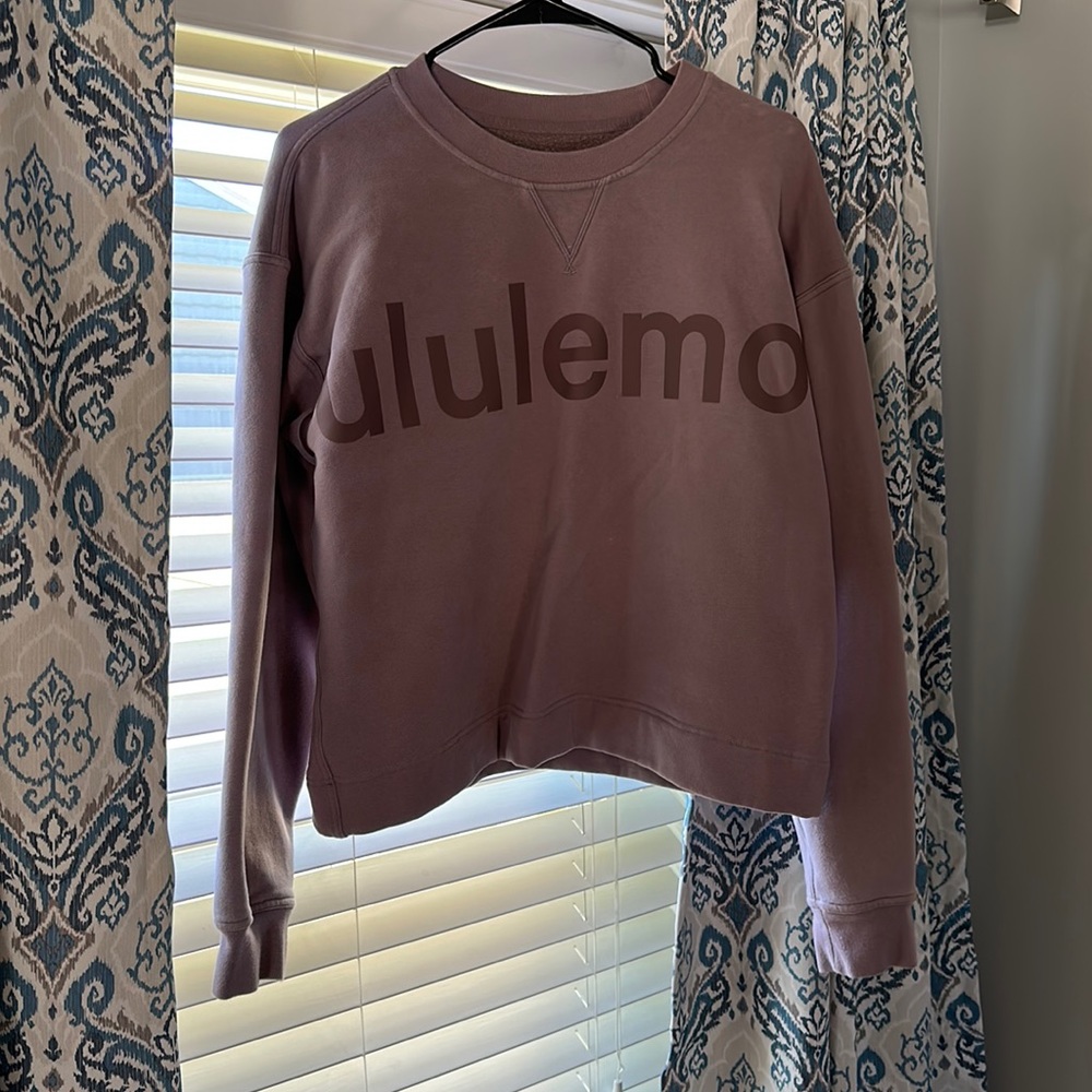 Lulu Lemon crew neck